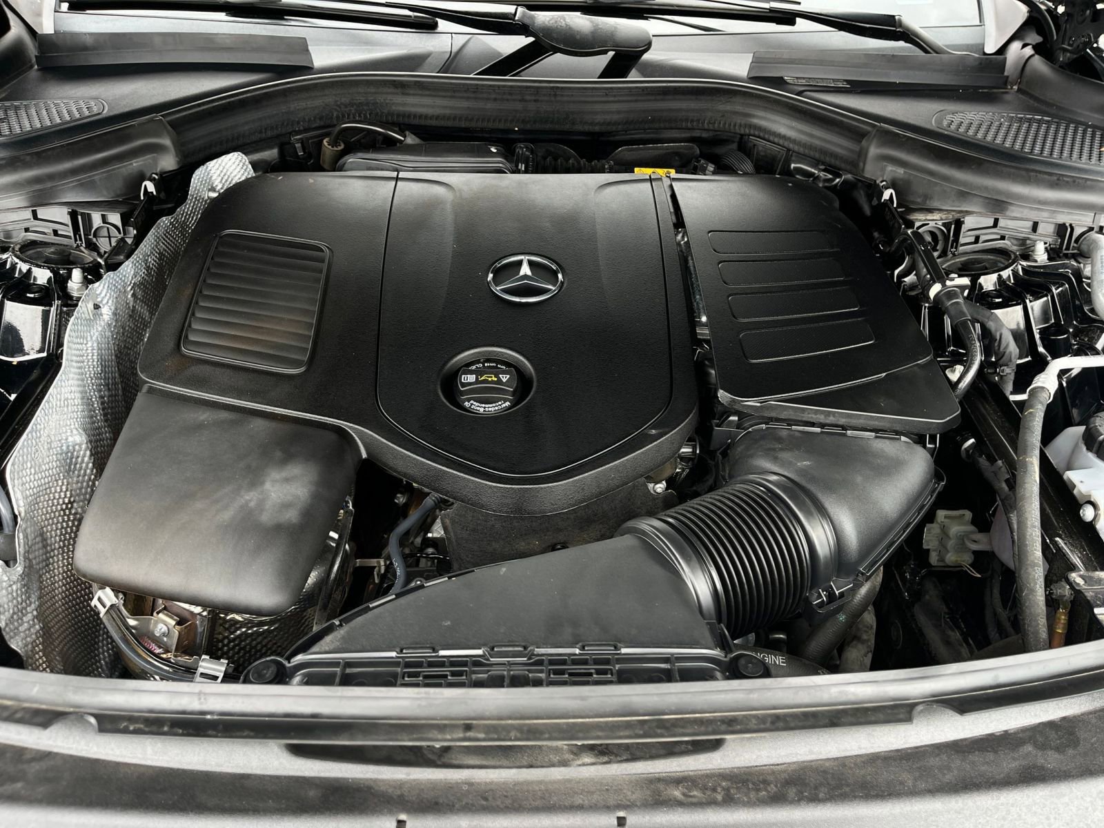 Thumbnail: 2024 Mercedes-Benz GLC - 32