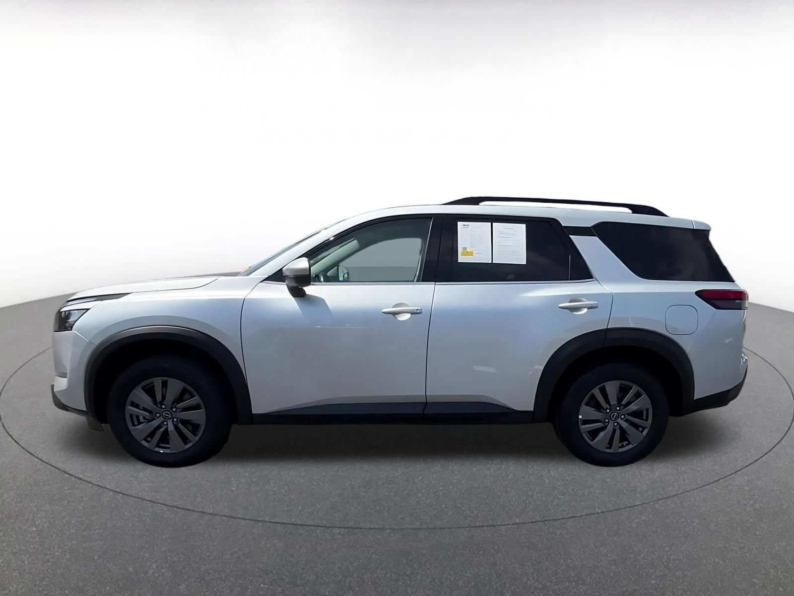 Thumbnail: 2025 Nissan Pathfinder - 9