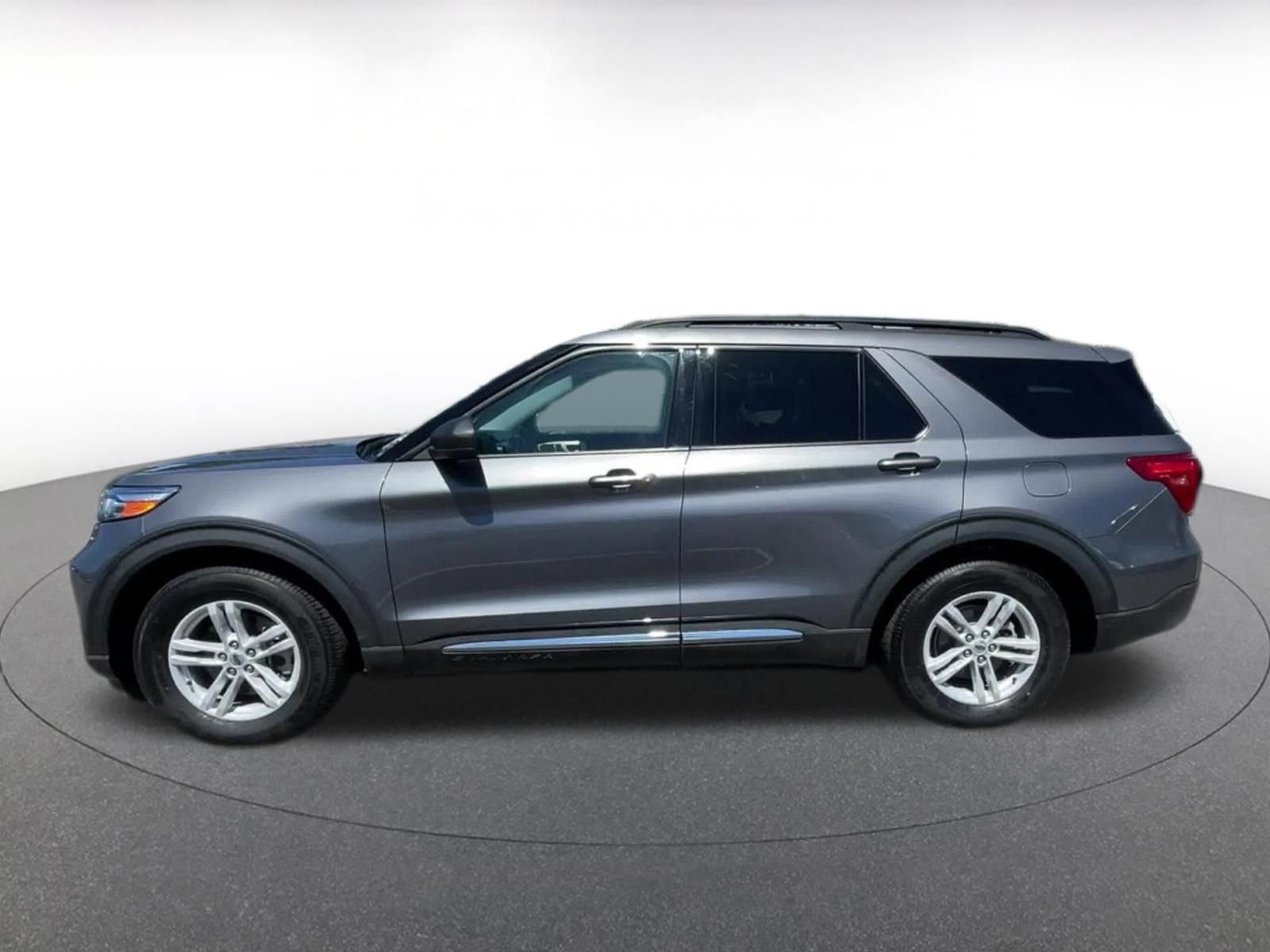 Thumbnail: 2024 Ford Explorer - 9