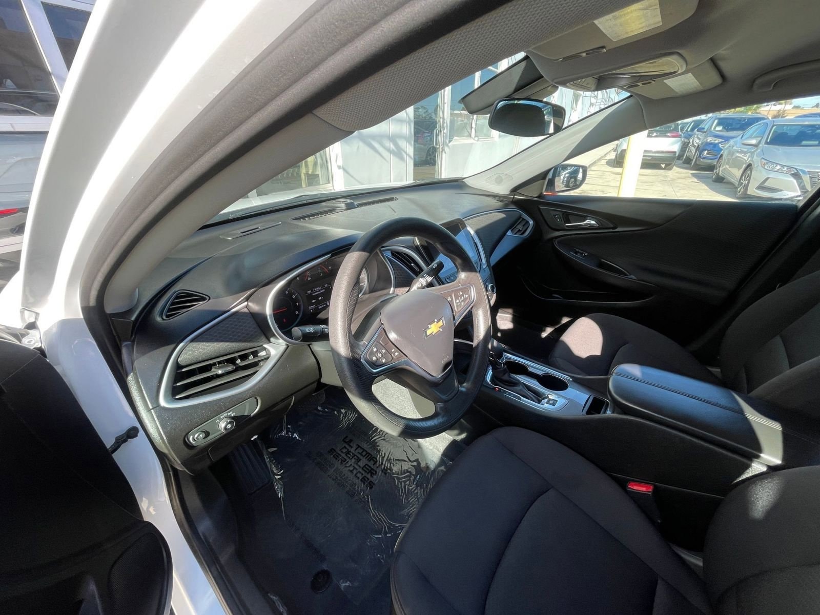 Thumbnail: 2023 Chevrolet Malibu - 34