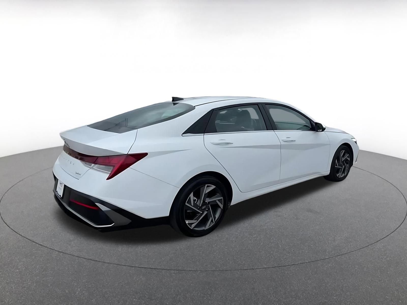 Thumbnail: 2025 Hyundai Elantra - 15