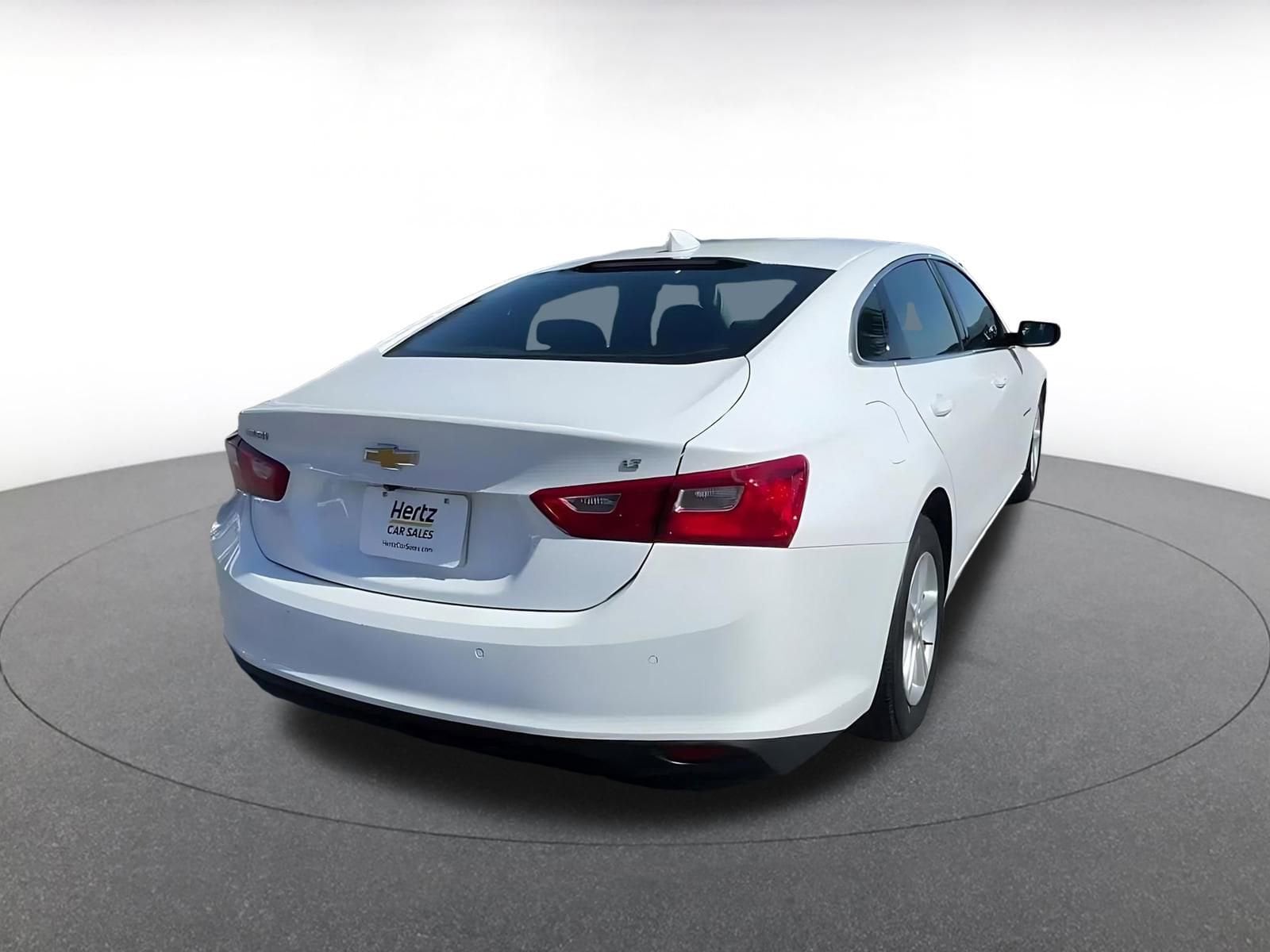 Thumbnail: 2023 Chevrolet Malibu - 14