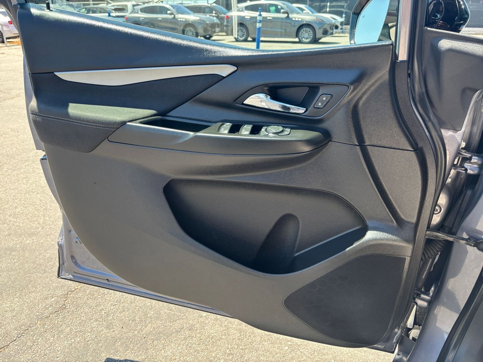 Thumbnail: 2023 Chevrolet Bolt EV - 24