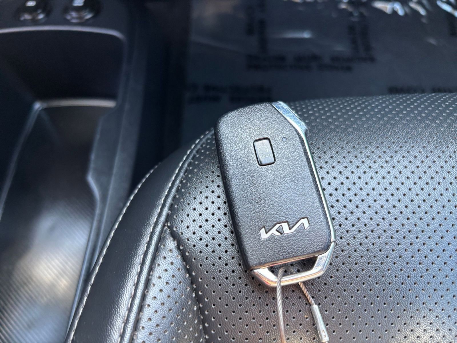 Thumbnail: 2023 Kia EV6 - 32