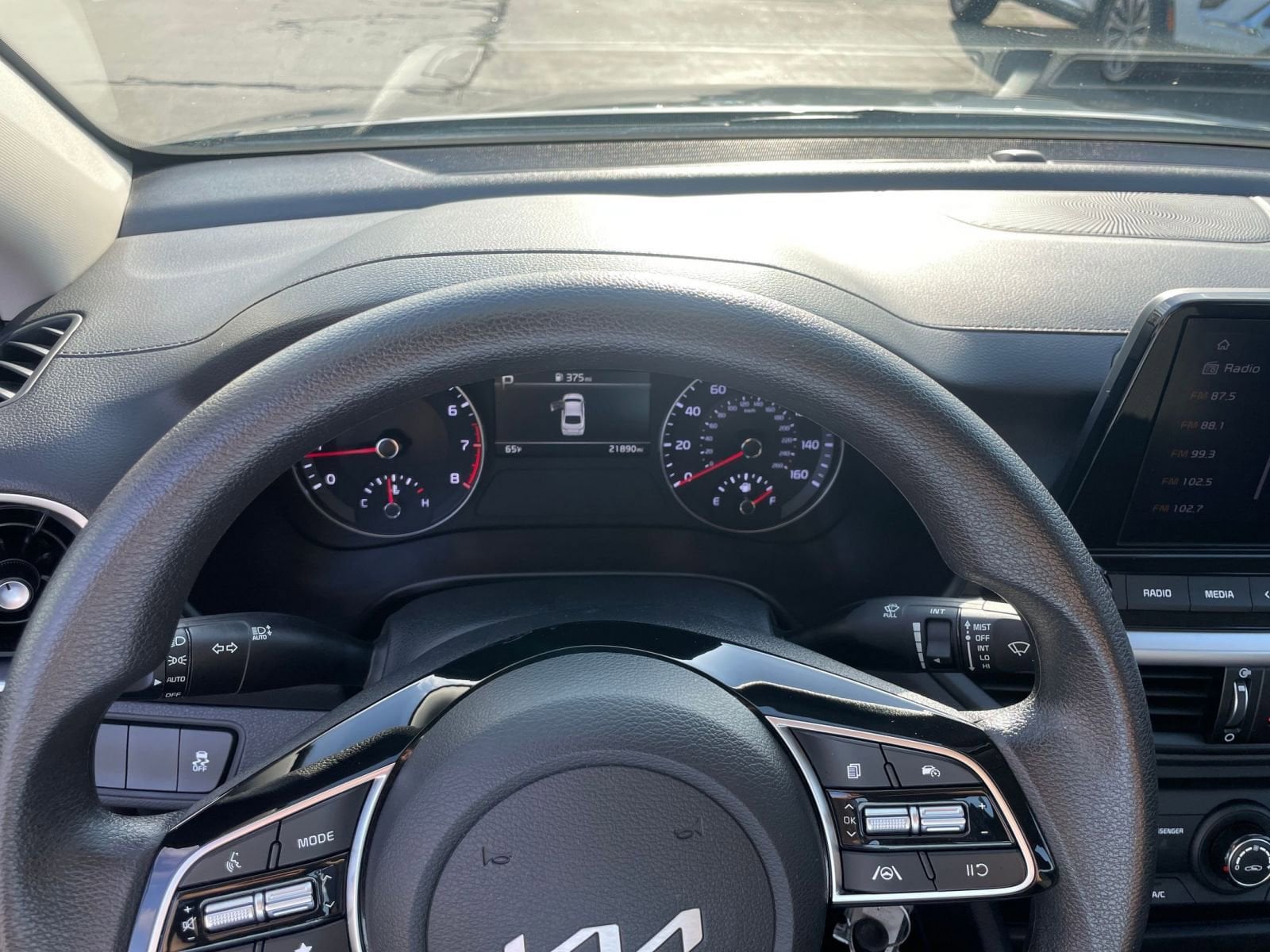 2024 Kia Forte LXS 33