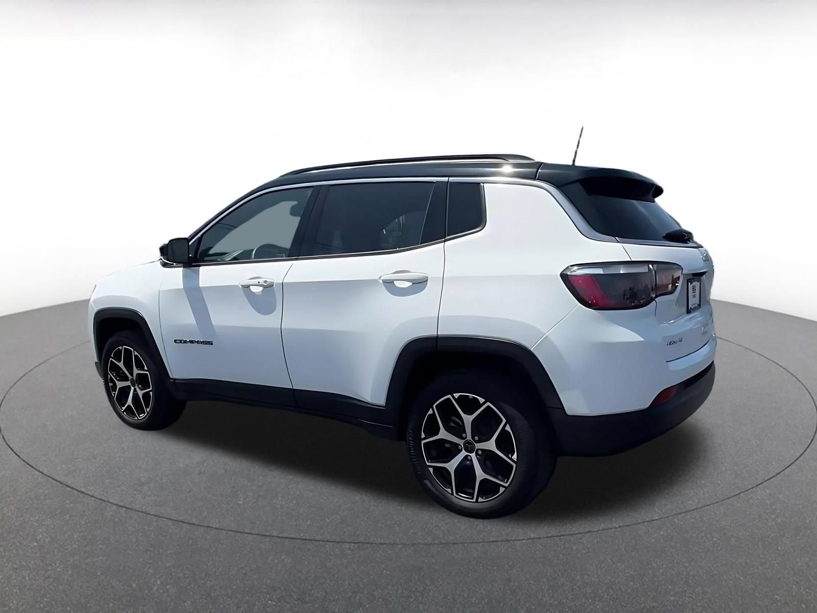 Thumbnail: 2025 Jeep Compass - 10