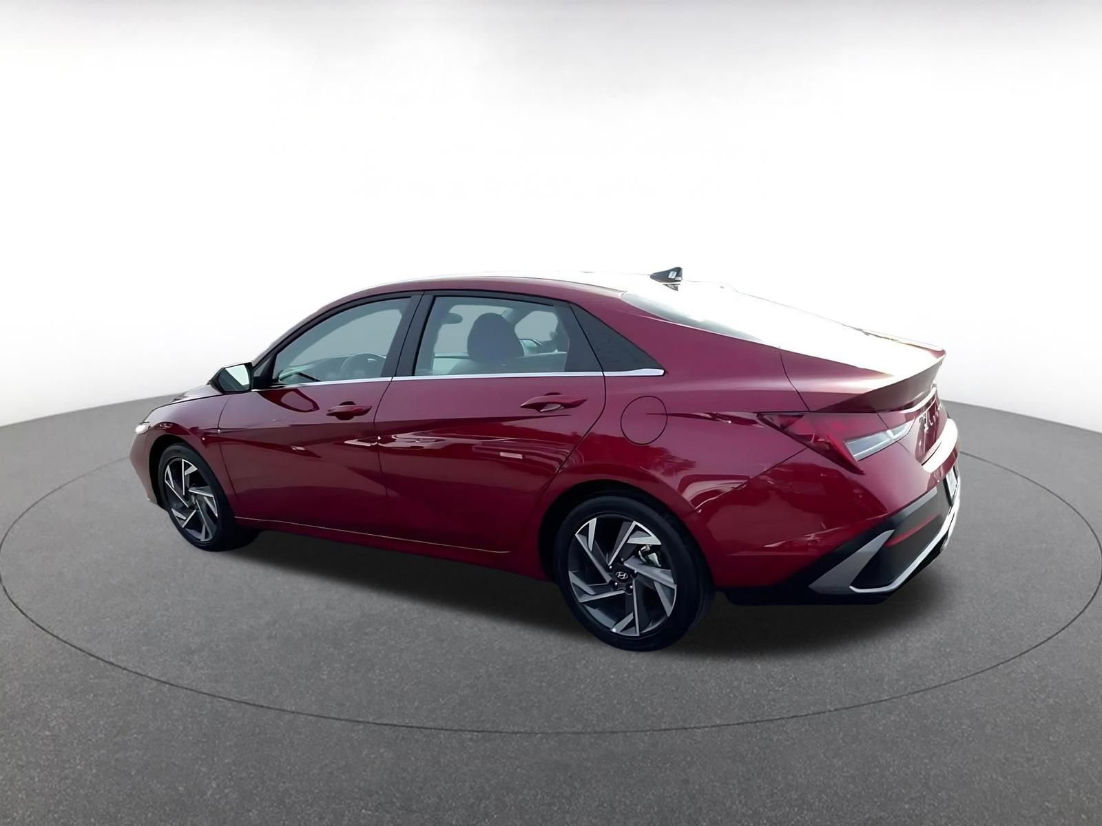 Thumbnail: 2025 Hyundai Elantra - 10