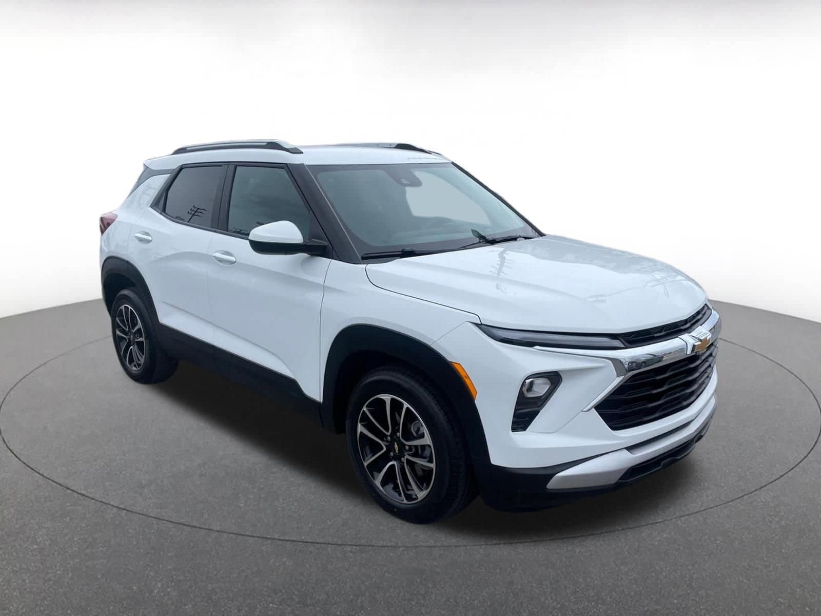 Thumbnail: 2025 Chevrolet TrailBlazer - 1