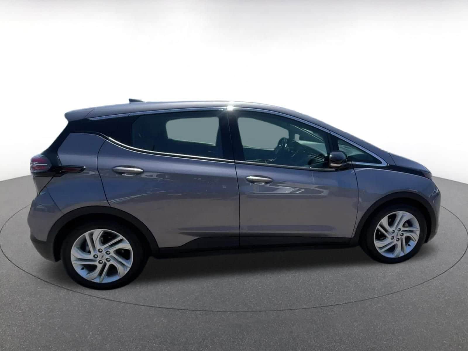 Thumbnail: 2023 Chevrolet Bolt EV - 16