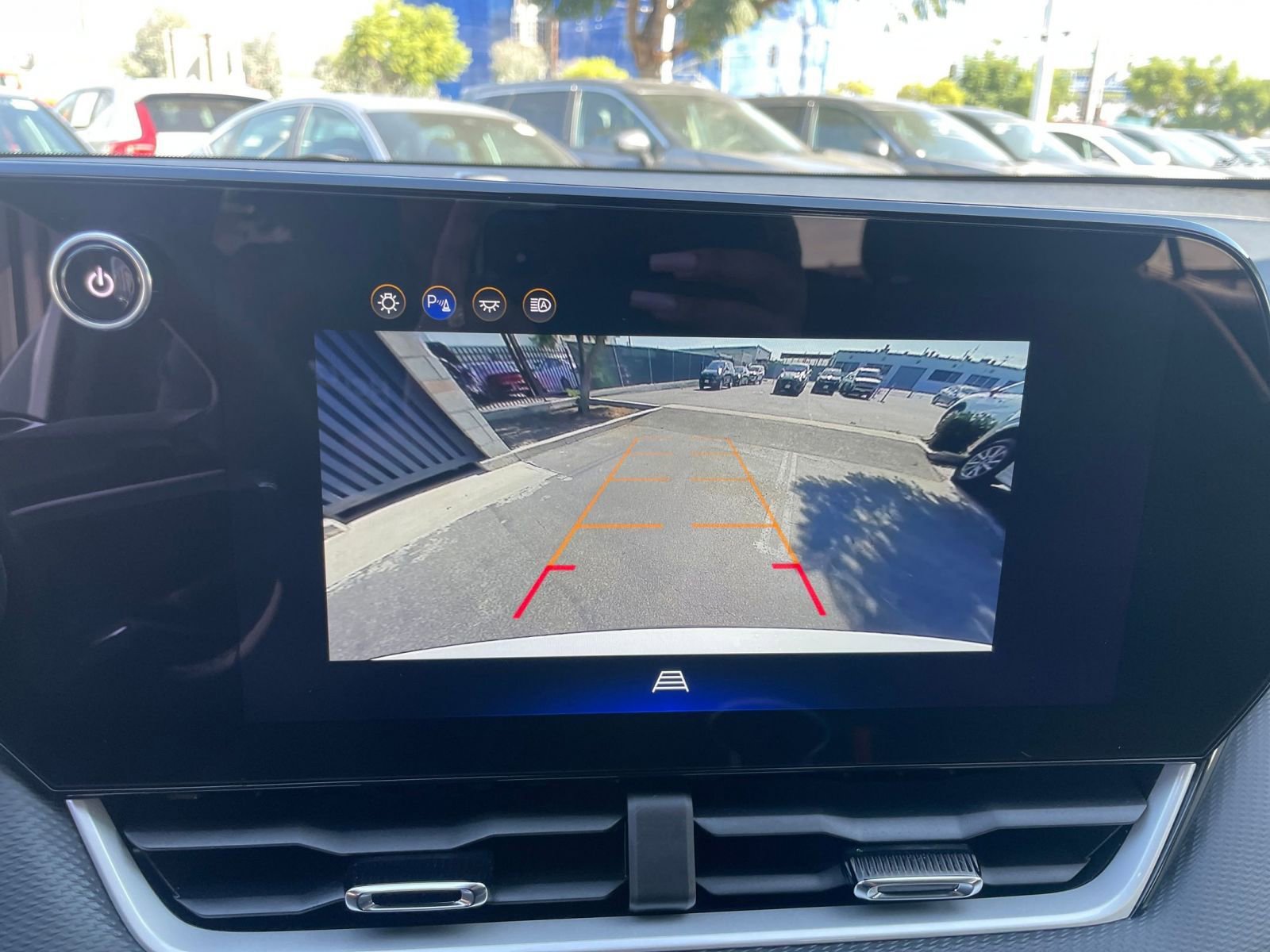 Thumbnail: 2025 Chevrolet Equinox - 17