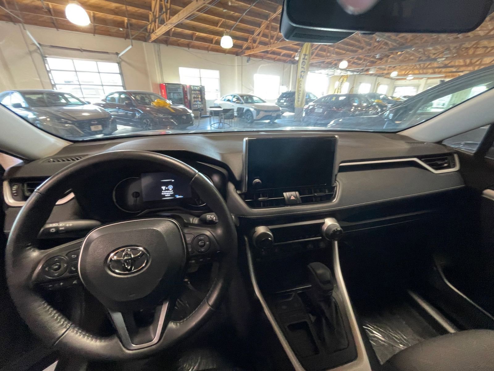 Thumbnail: 2025 Toyota RAV4 - 34