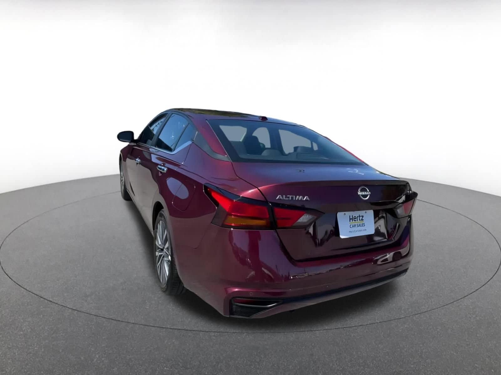 Thumbnail: 2024 Nissan Altima - 10