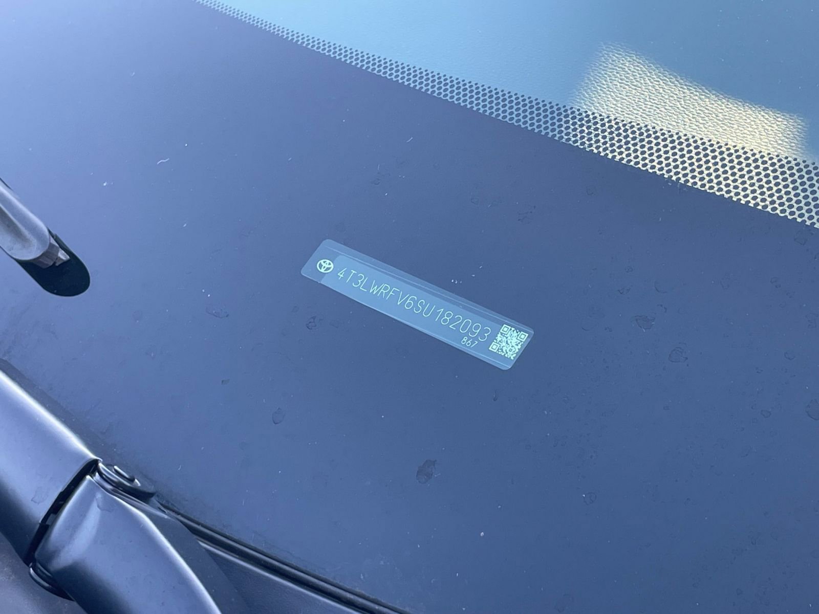 Thumbnail: 2025 Toyota RAV4 - 29