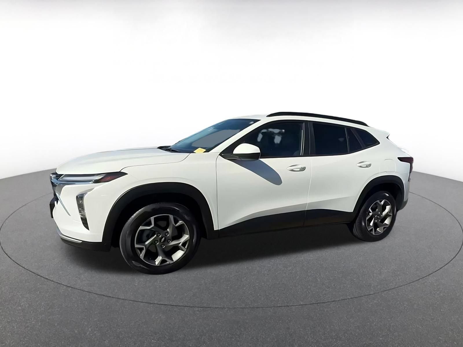 Thumbnail: 2025 Chevrolet Trax - 7