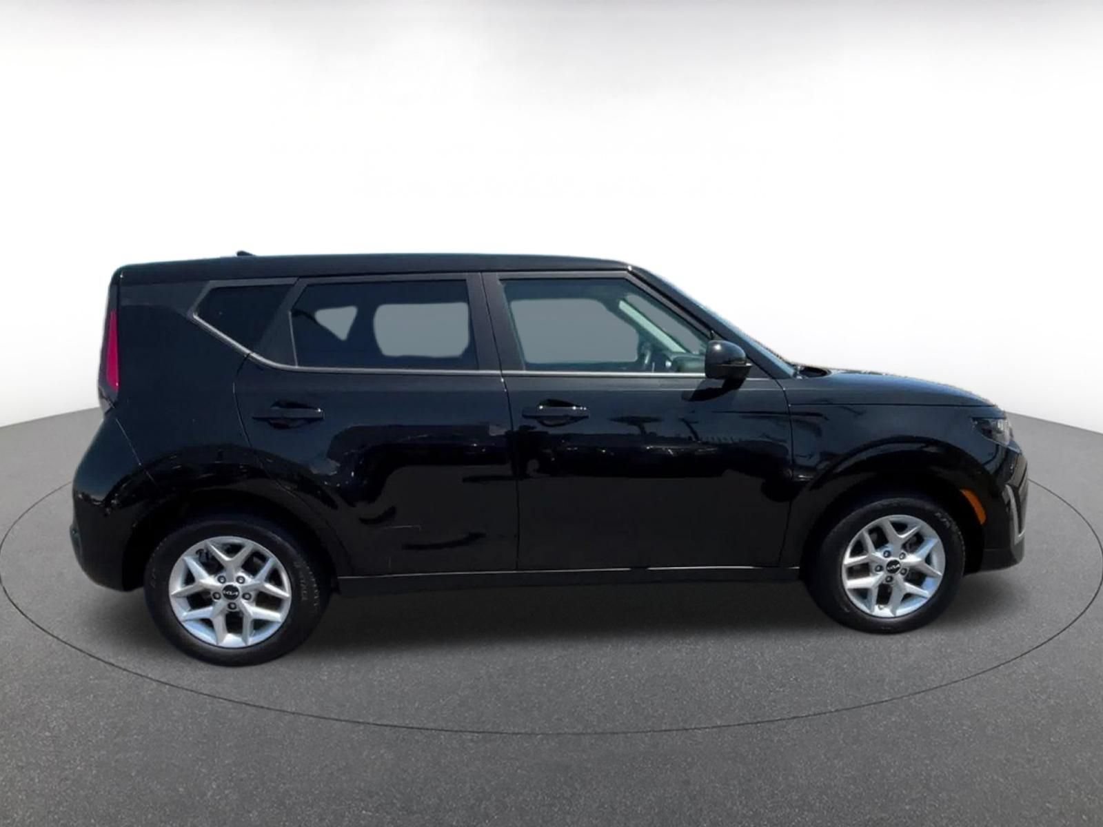 Thumbnail: 2025 Kia Soul - 16