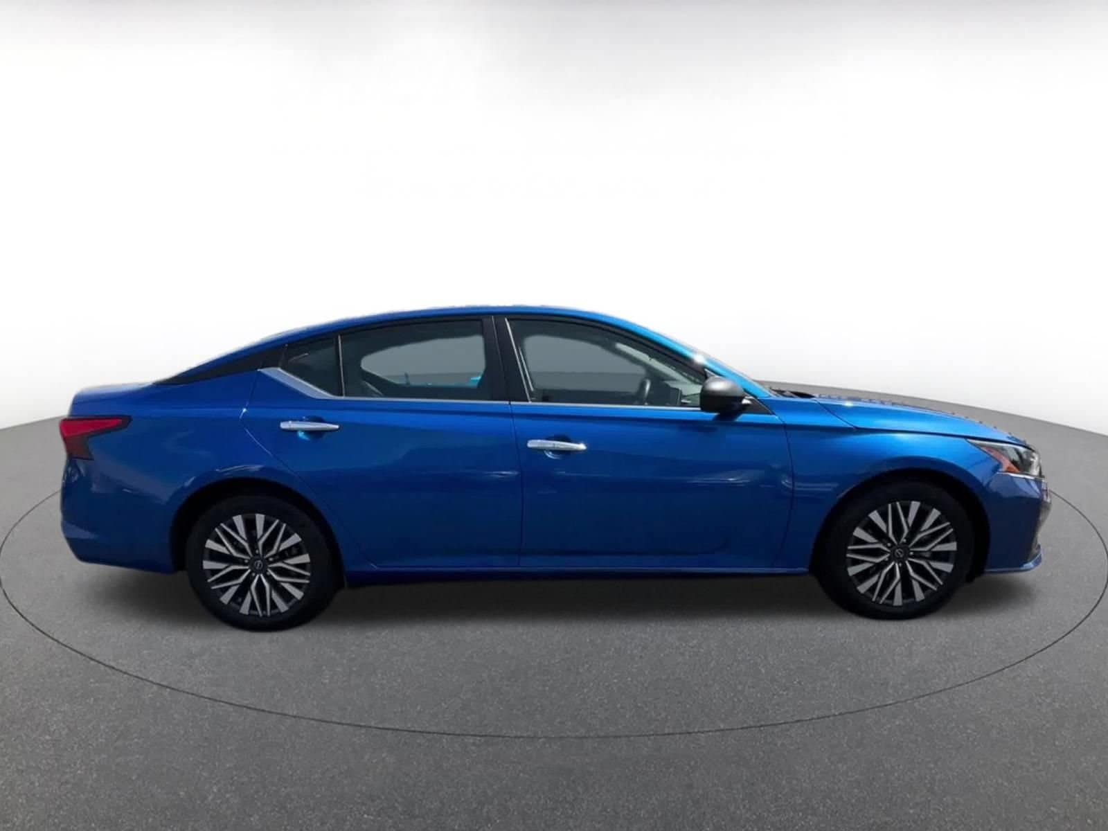 Thumbnail: 2025 Nissan Altima - 16