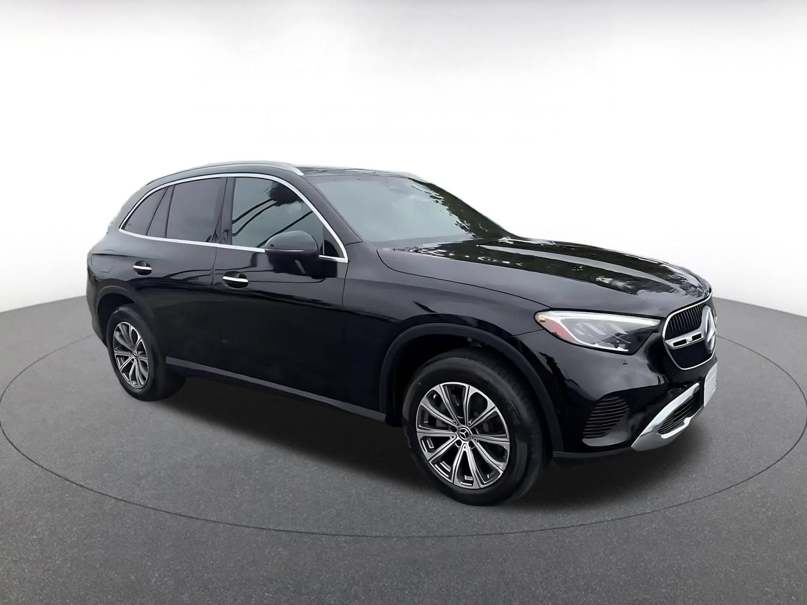 Thumbnail: 2024 Mercedes-Benz GLC - 2
