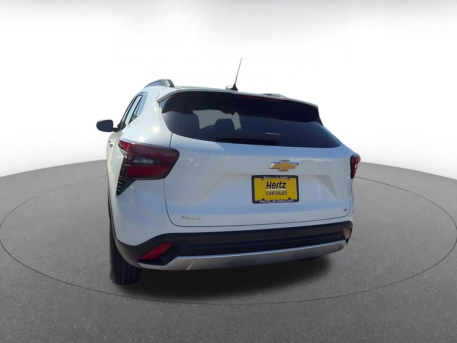 Thumbnail: 2025 Chevrolet Trax - 10