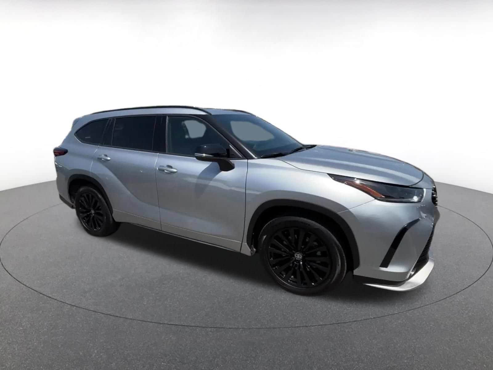 Thumbnail: 2025 Toyota Highlander - 2