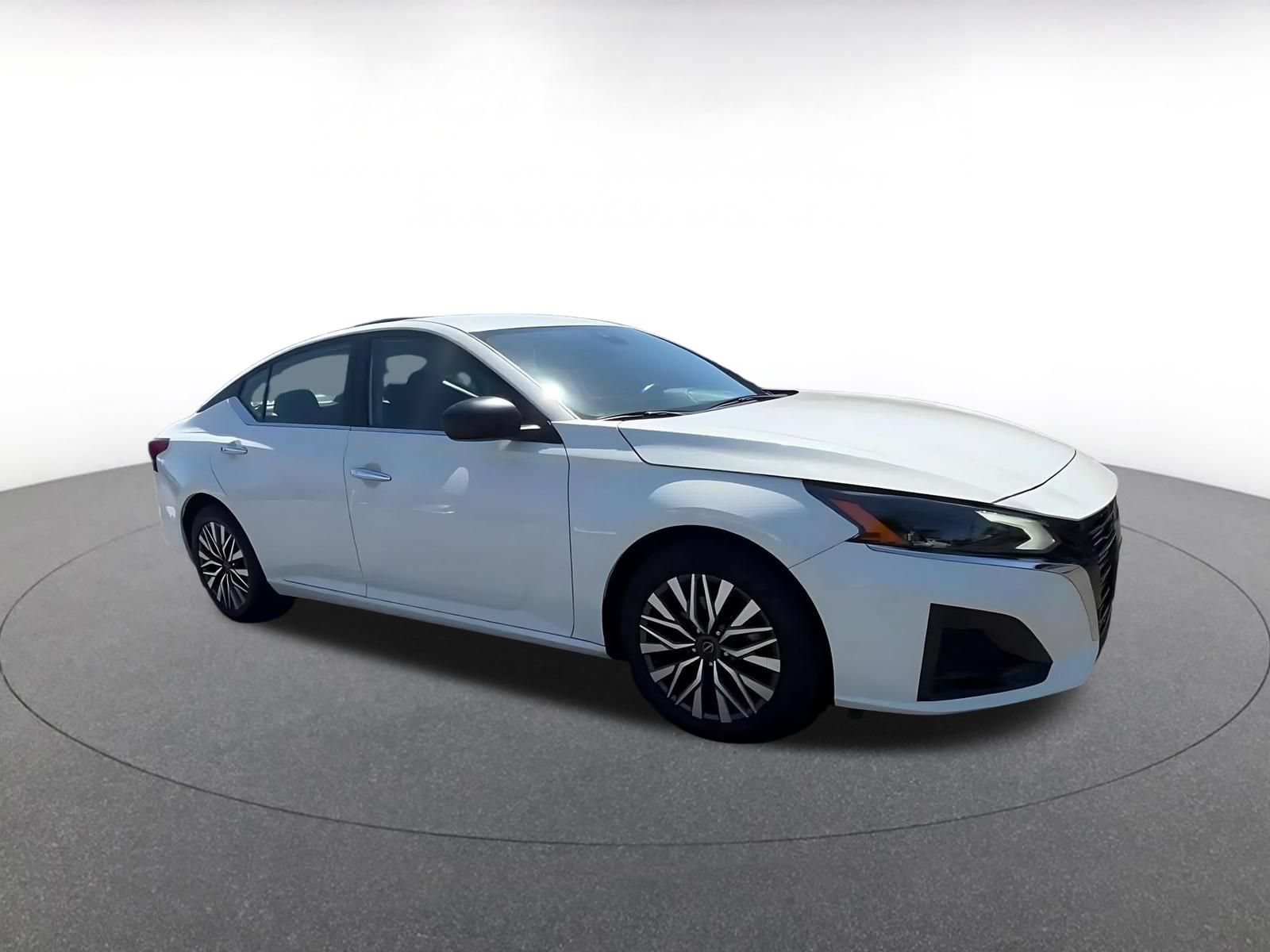 Thumbnail: 2025 Nissan Altima - 2
