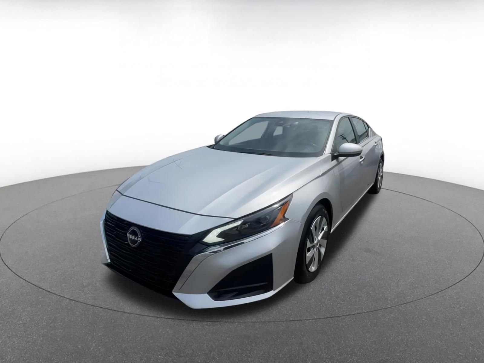 Thumbnail: 2023 Nissan Altima - 7
