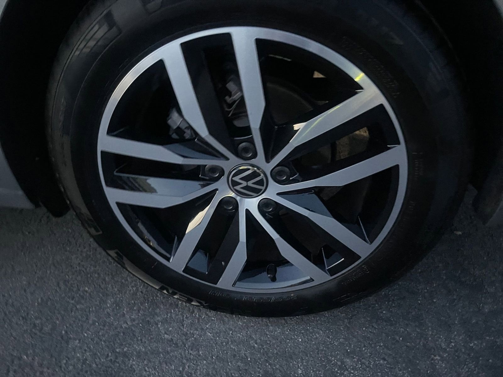 Thumbnail: 2025 Volkswagen Jetta - 30