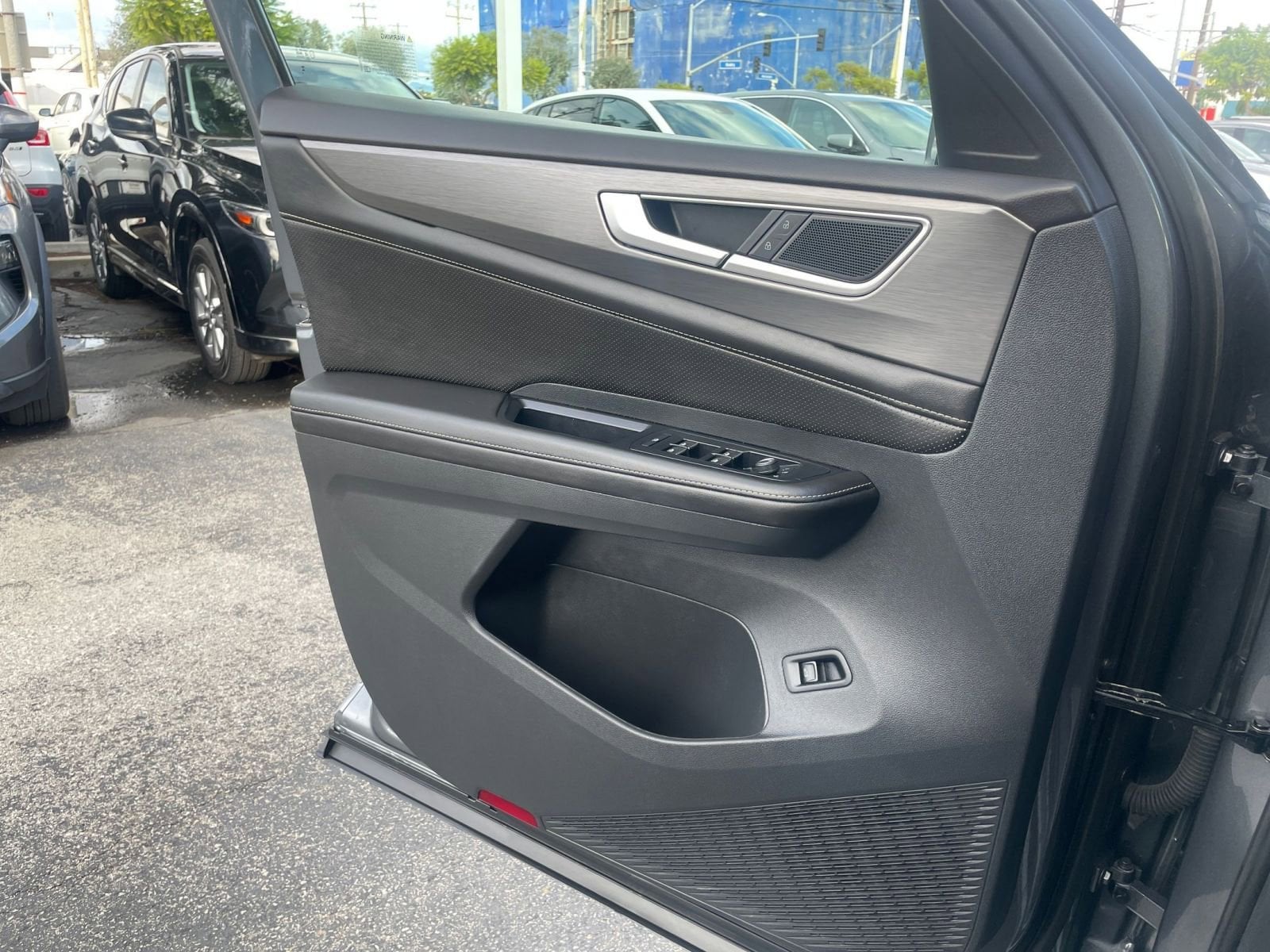 Thumbnail: 2025 Volkswagen Atlas - 20