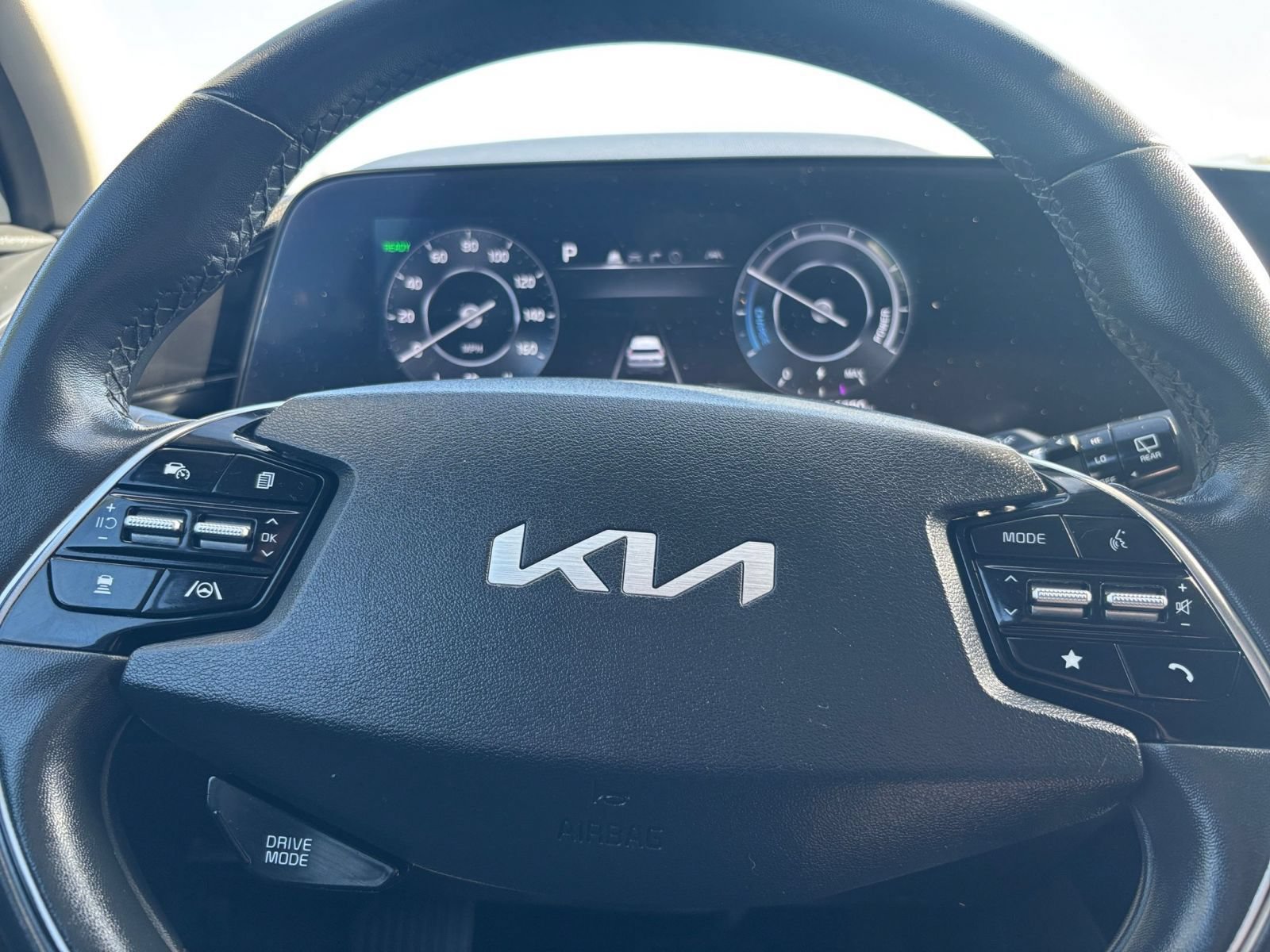 Thumbnail: 2023 Kia Niro - 34