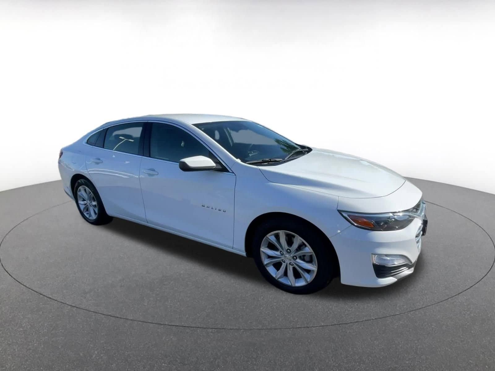 Thumbnail: 2023 Chevrolet Malibu - 2