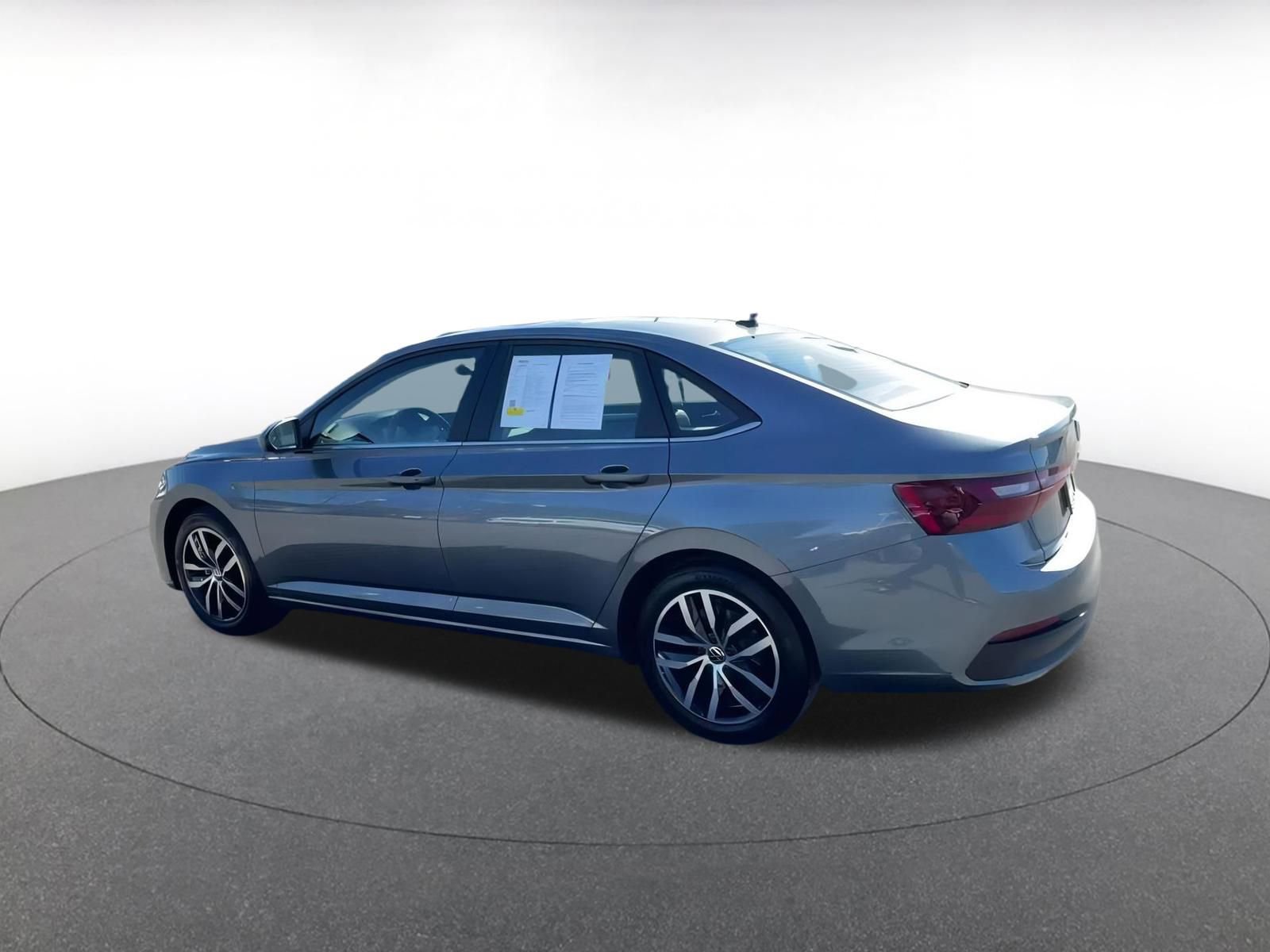 Thumbnail: 2025 Volkswagen Jetta - 10