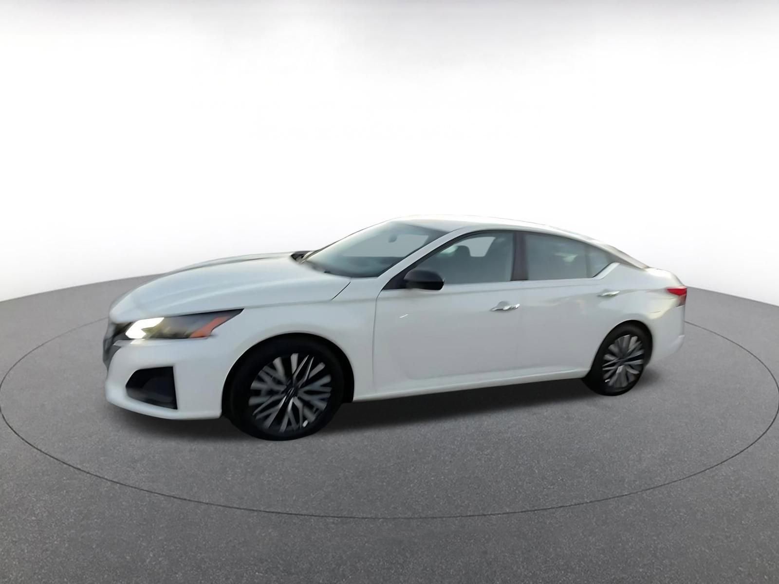 Thumbnail: 2025 Nissan Altima - 8