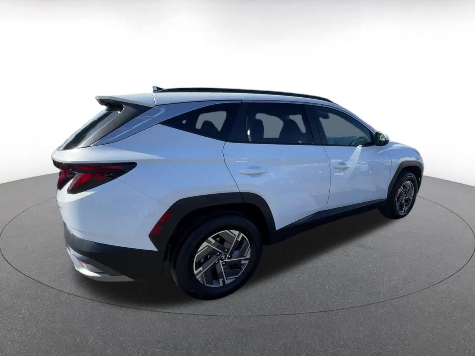 Thumbnail: 2025 Hyundai Tucson - 15