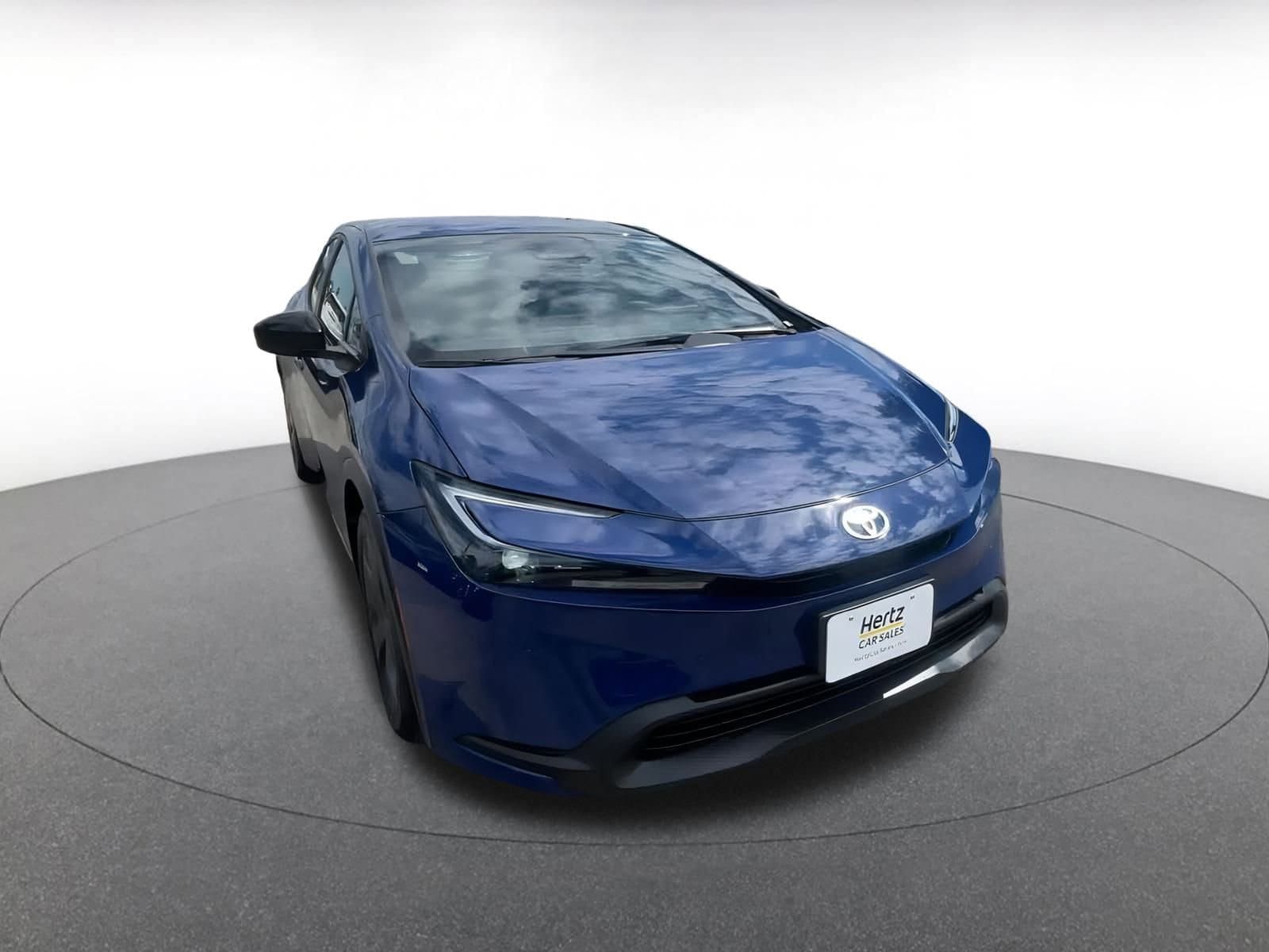 Thumbnail: 2025 Toyota Prius - 3