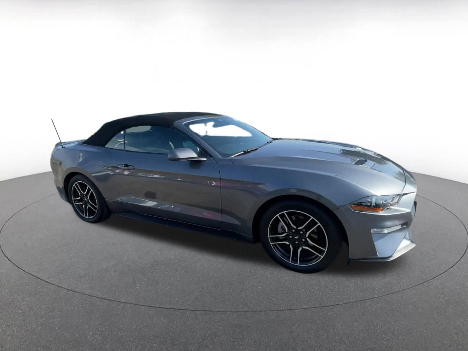 Thumbnail: 2022 Ford Mustang - 2