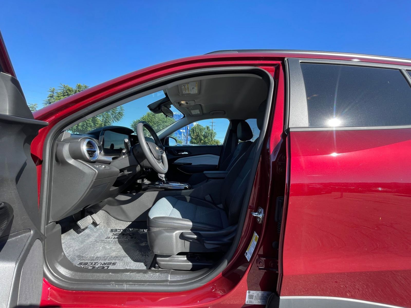 Thumbnail: 2025 Chevrolet Trax - 27