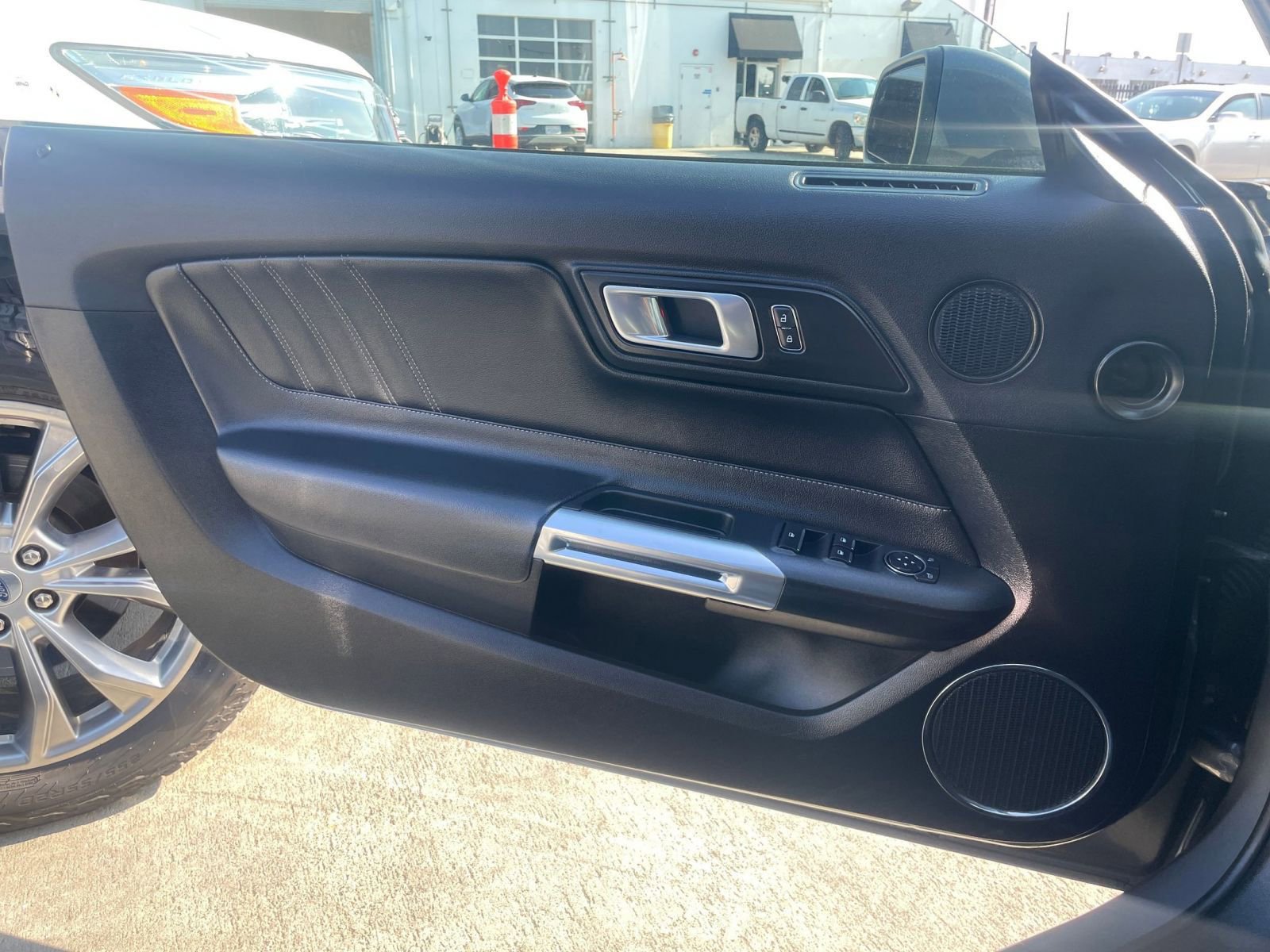 Thumbnail: 2022 Ford Mustang - 20
