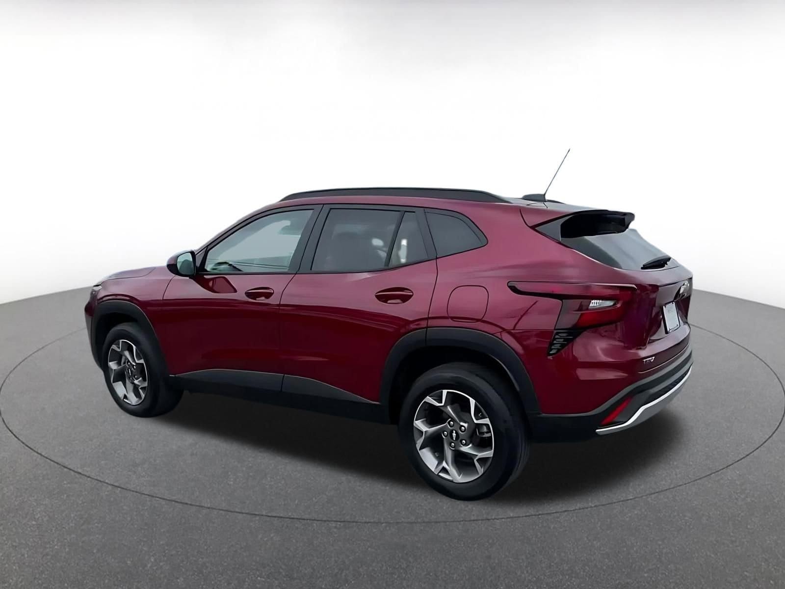 Thumbnail: 2025 Chevrolet Trax - 9