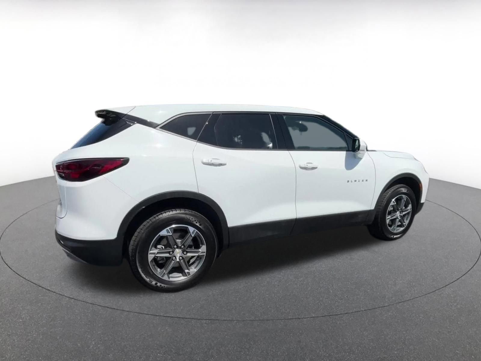 Thumbnail: 2025 Chevrolet Blazer - 15