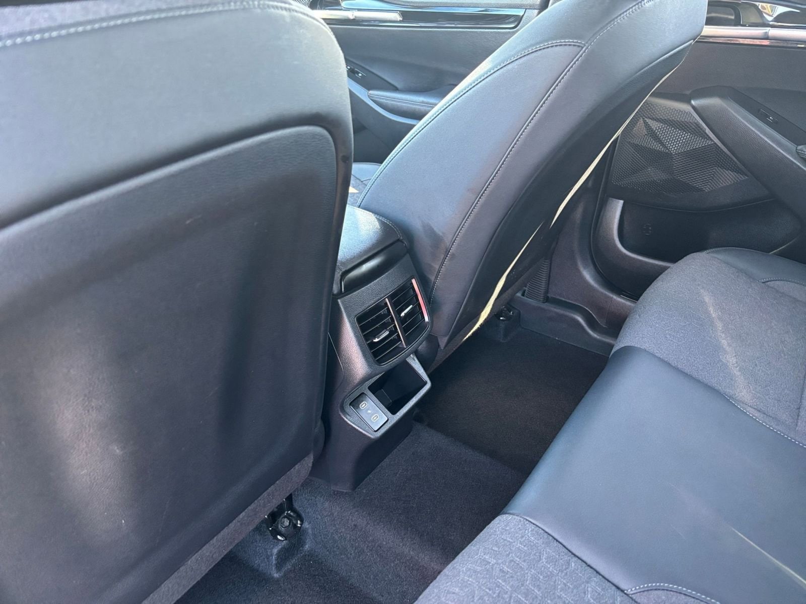 Thumbnail: 2025 Kia Seltos - 24