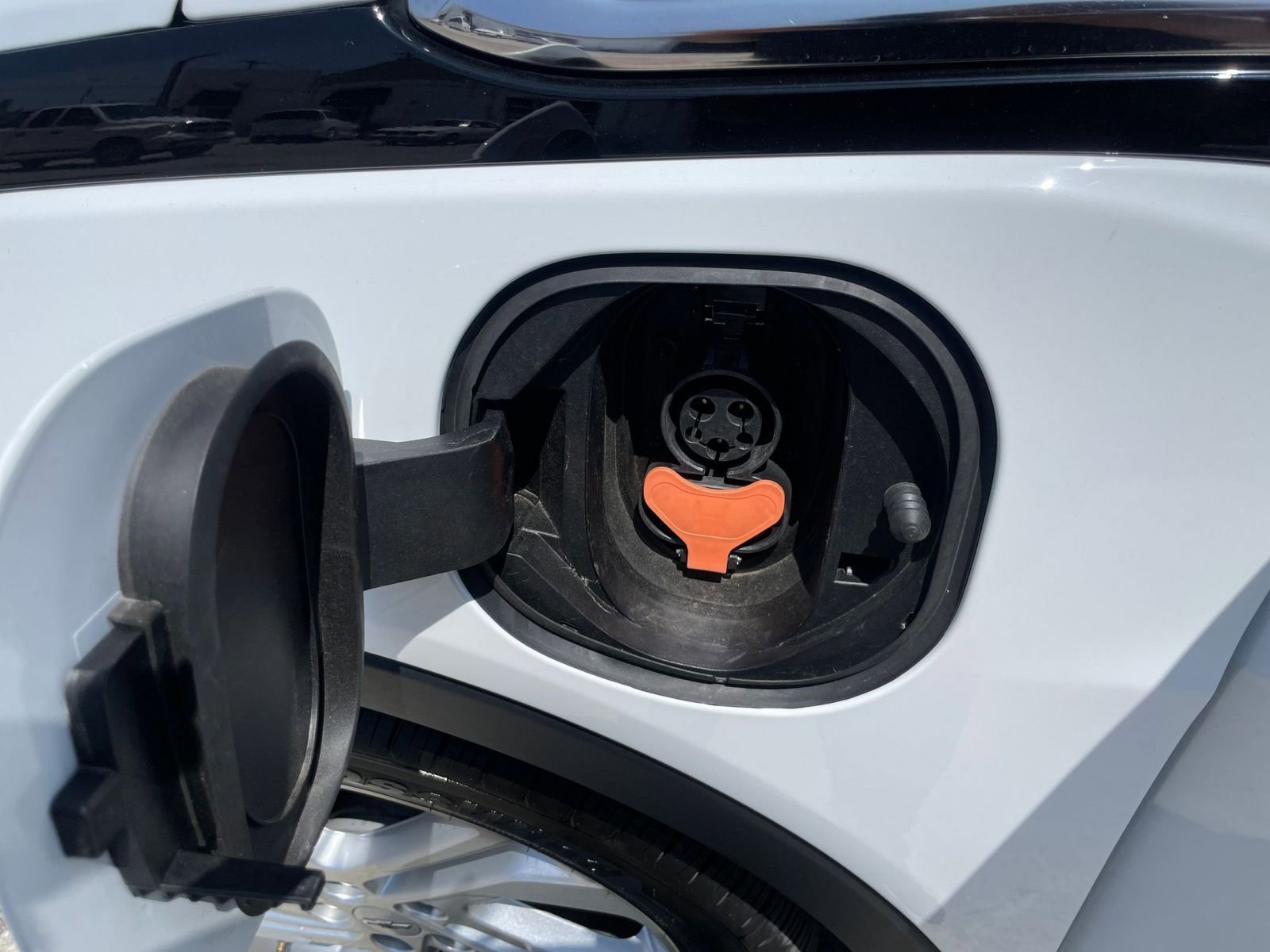 Thumbnail: 2023 Chevrolet Bolt EV - 23