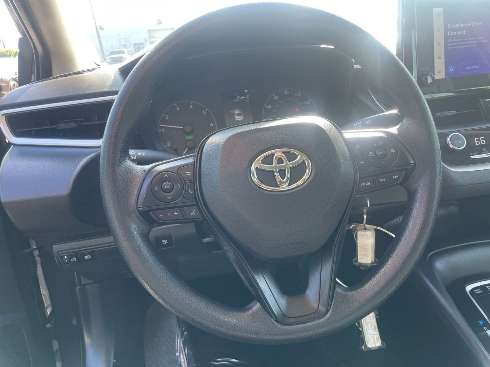 Thumbnail: 2025 Toyota Corolla - 28