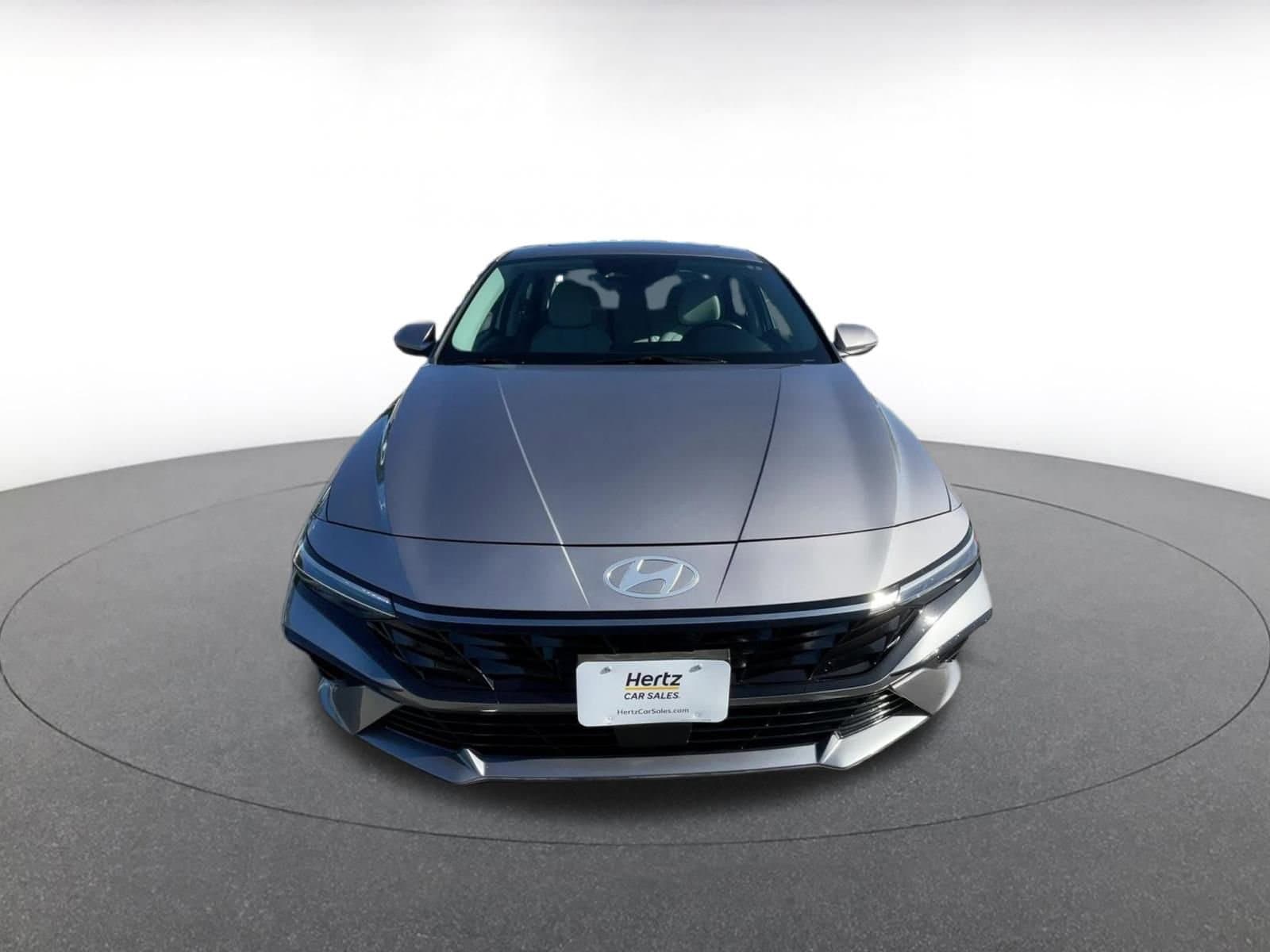 Thumbnail: 2025 Hyundai Elantra - 4