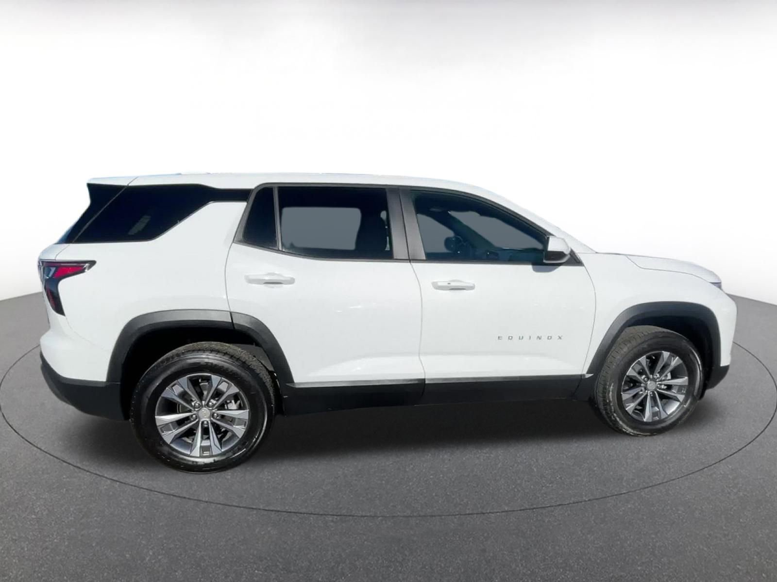 Thumbnail: 2025 Chevrolet Equinox - 16