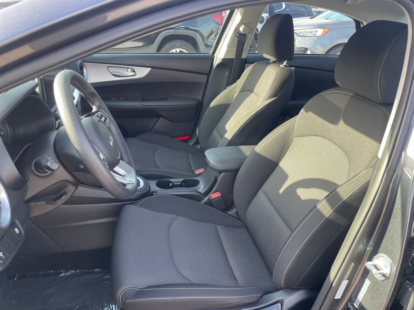 2024 Kia Forte LXS 35