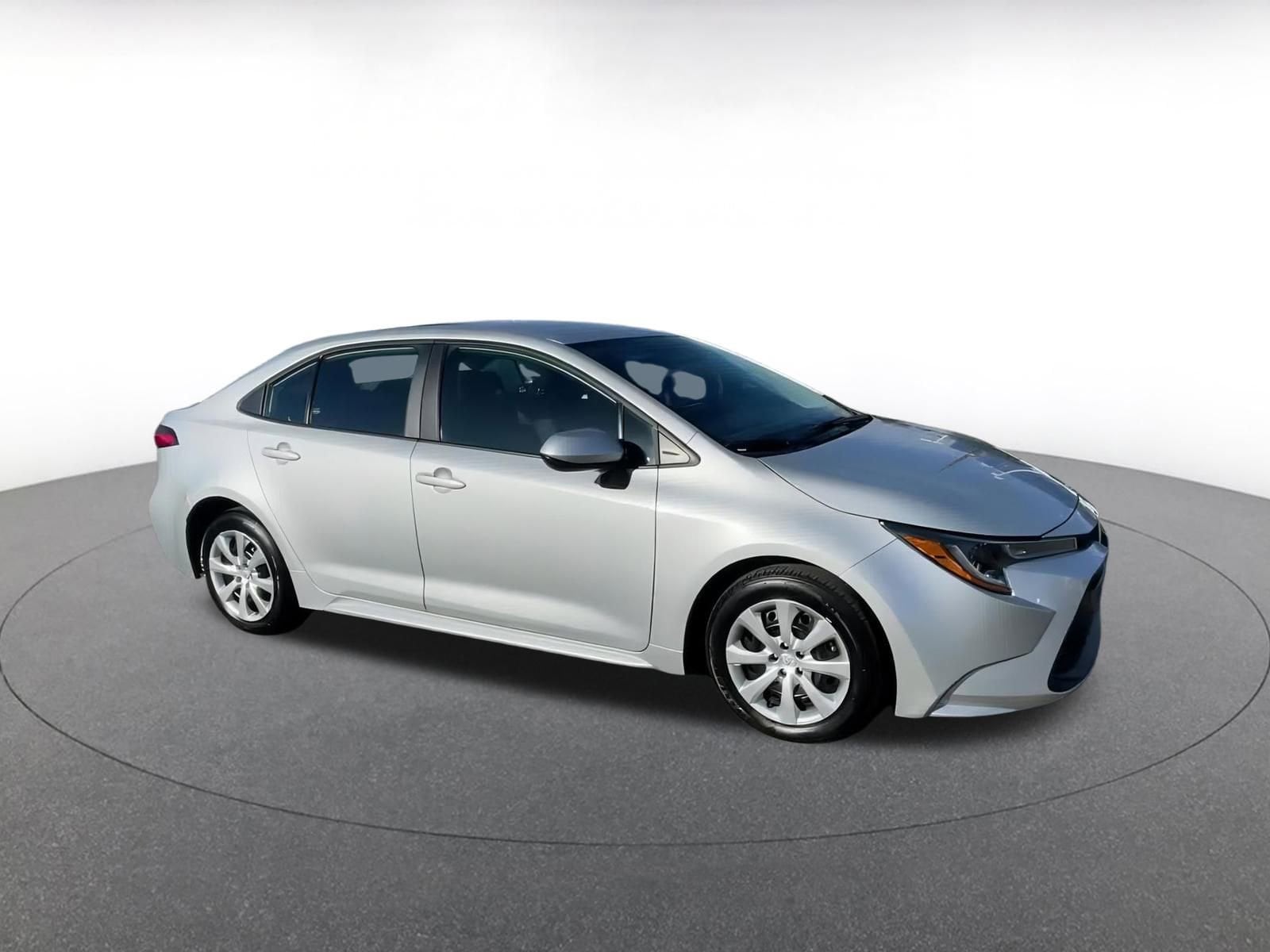 Thumbnail: 2025 Toyota Corolla - 2