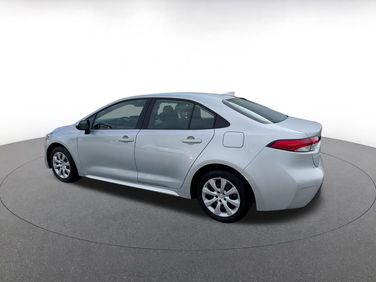 2023 Toyota Corolla LE 10