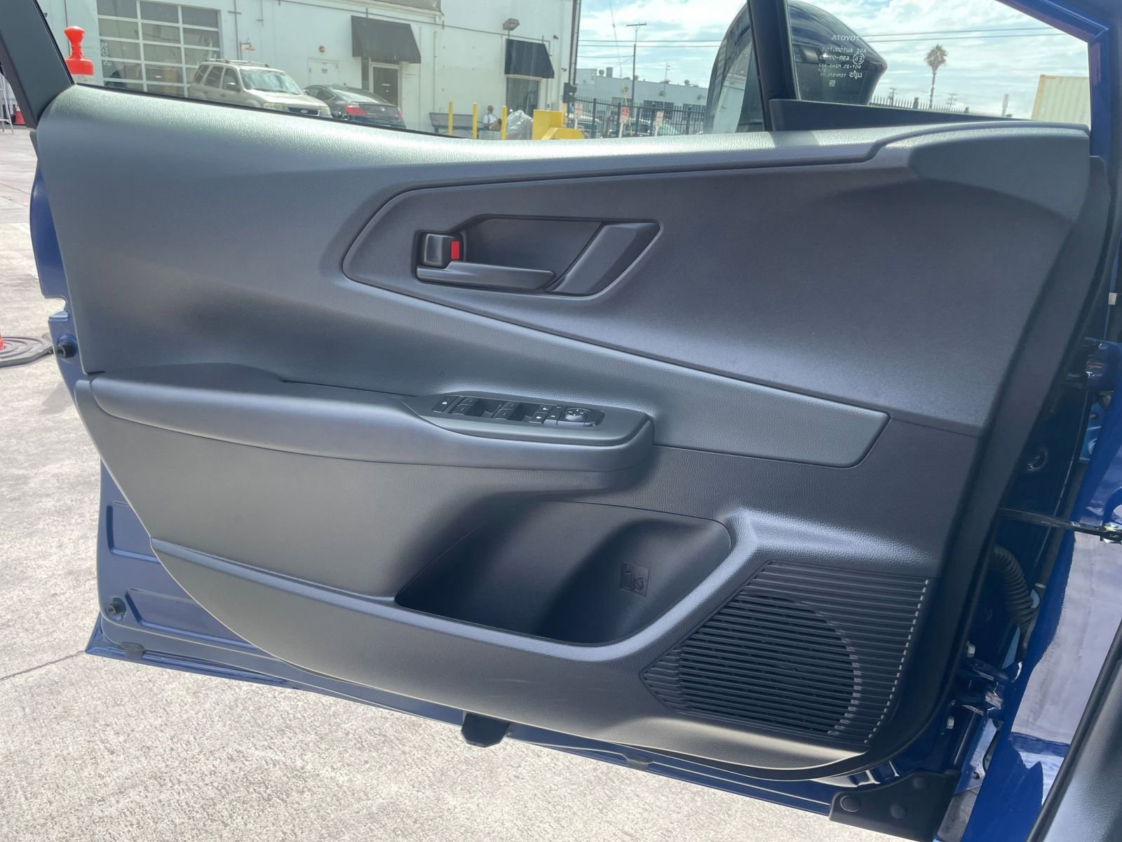 Thumbnail: 2025 Toyota Prius - 20