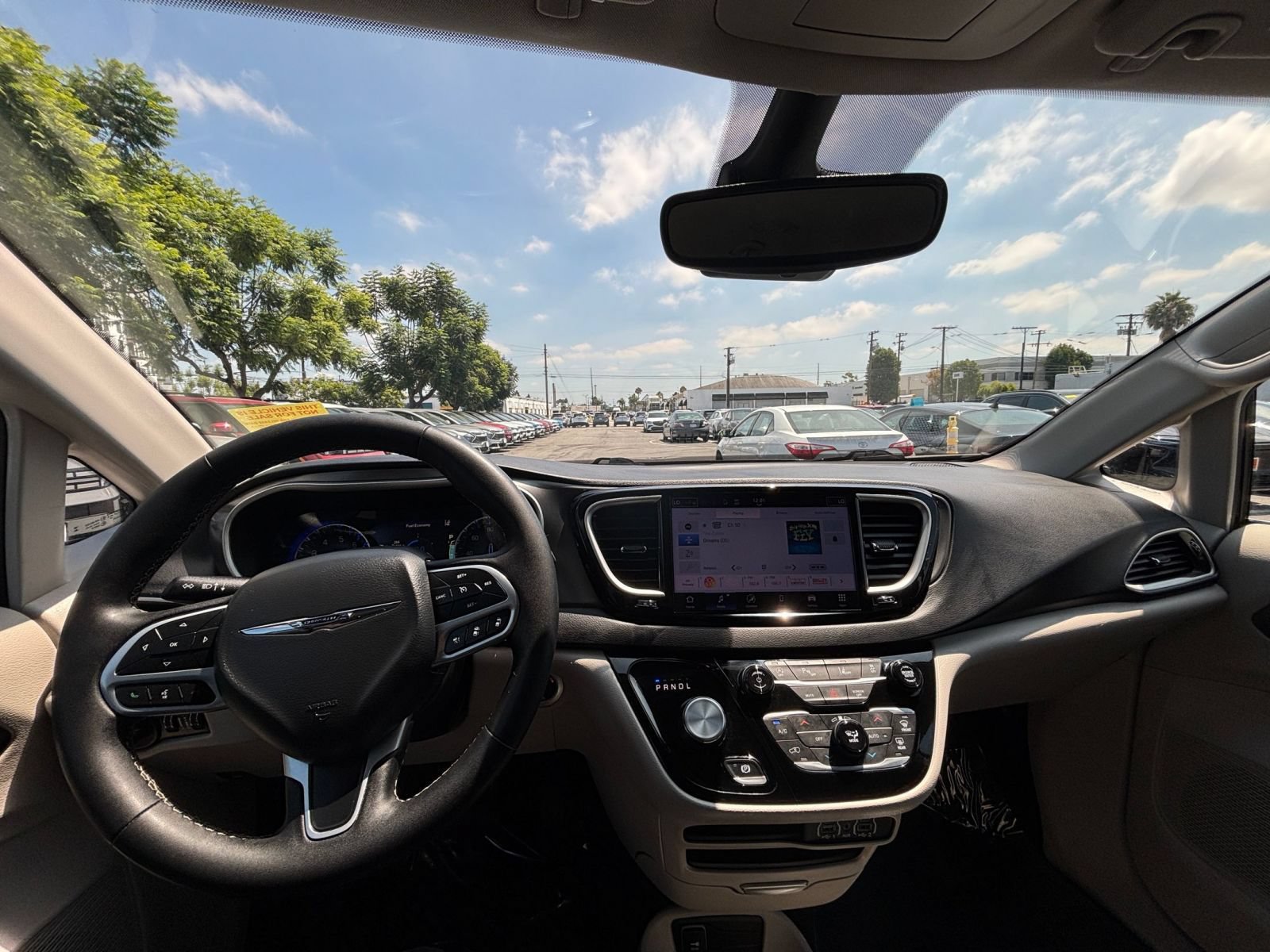 Thumbnail: 2024 Chrysler Pacifica - 35