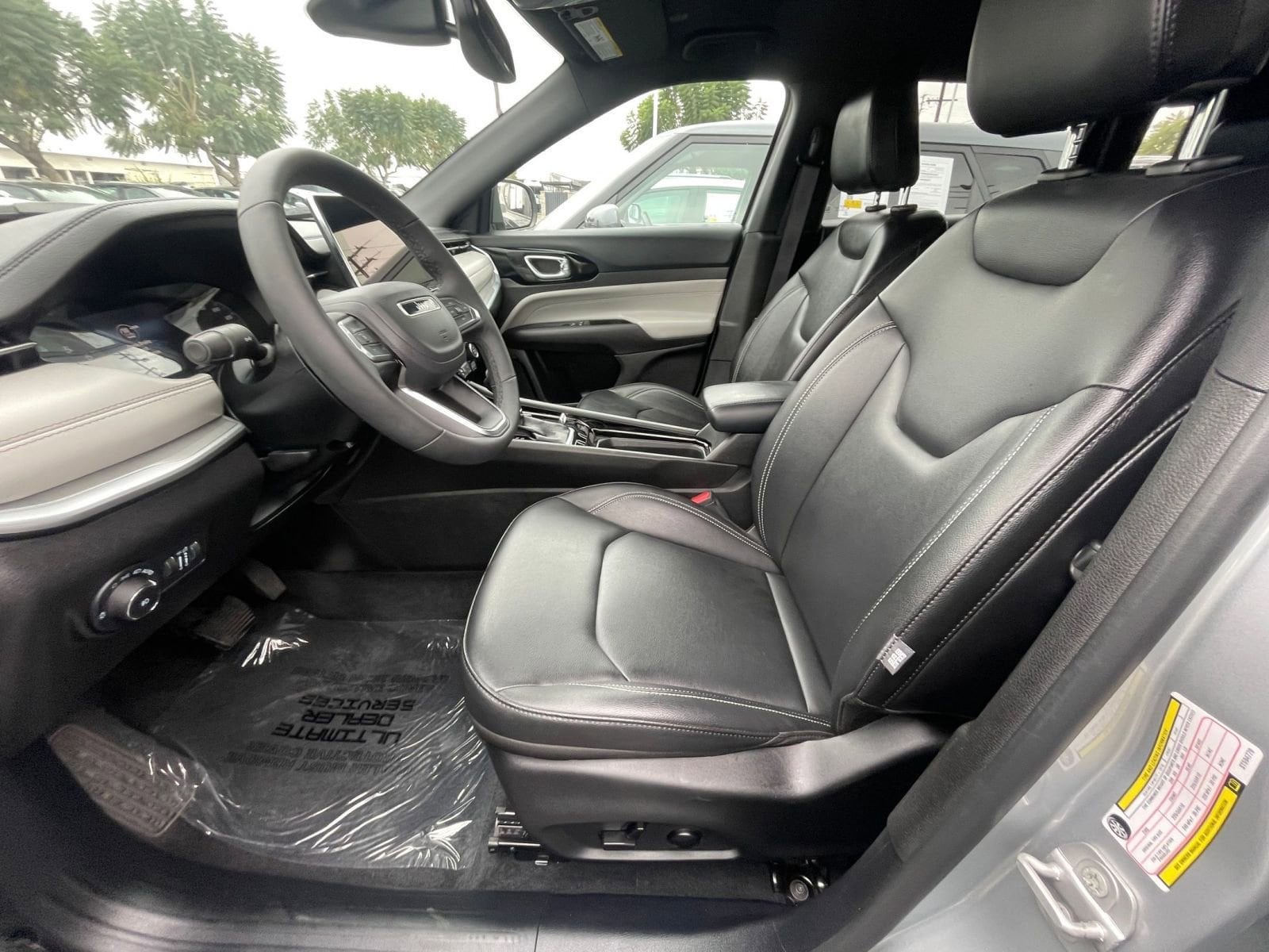 Thumbnail: 2025 Jeep Compass - 30