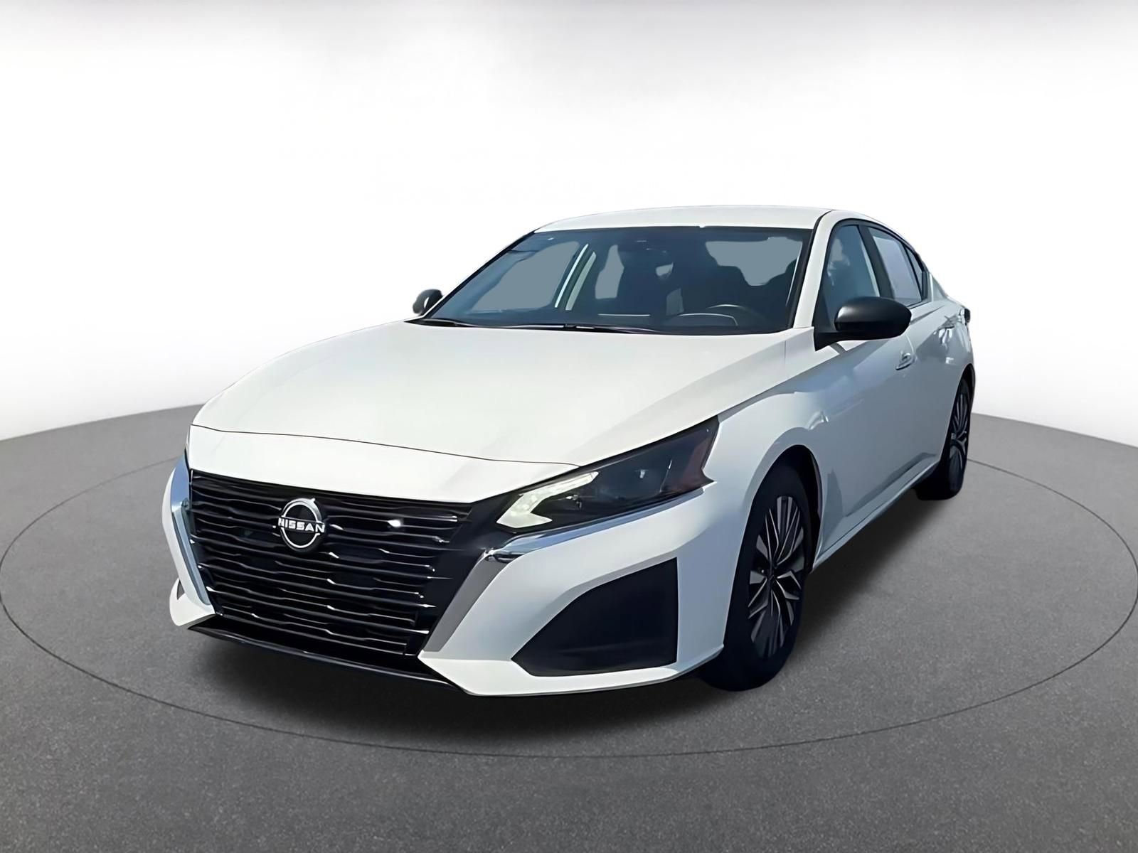 Thumbnail: 2025 Nissan Altima - 7